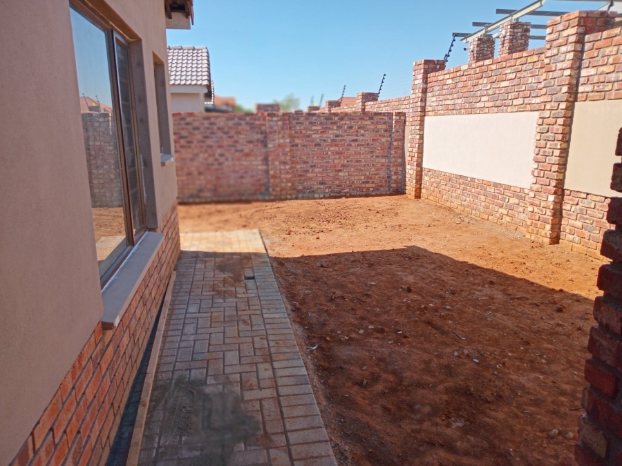 3 Bedroom Property for Sale in Waterval East North West